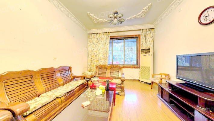 荷塘小院二手房实景图