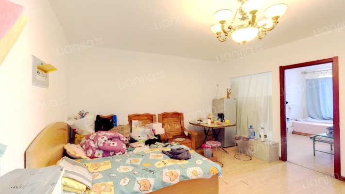 华域城二手房实景图