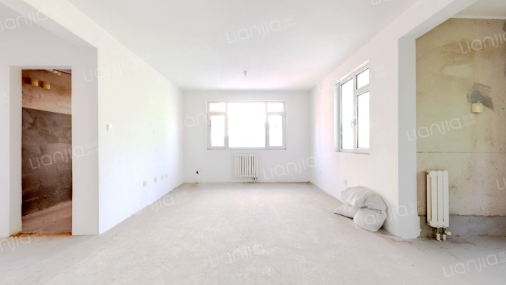 美林小镇(黄岛)二手房实景图