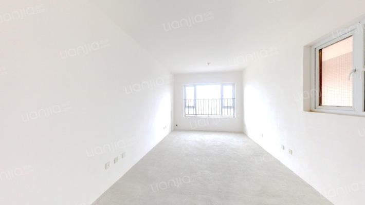 雄飞生活广场二手房实景图