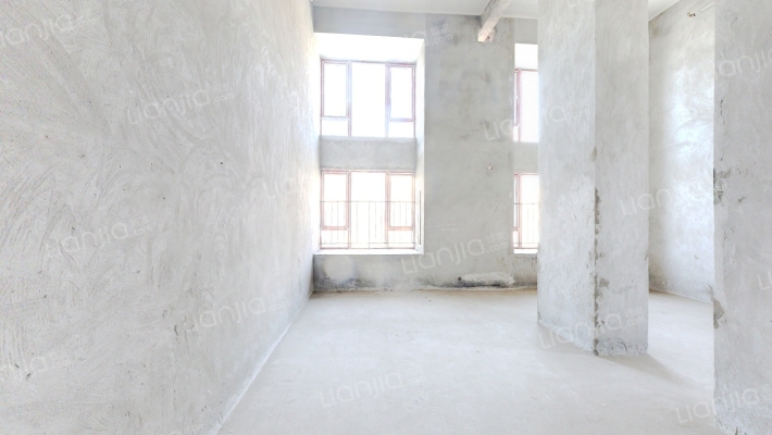 中昂彩云台二手房实景图