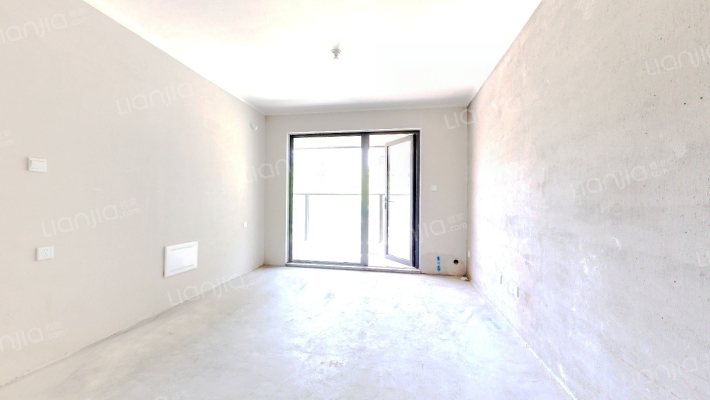 和达云顶二手房实景图