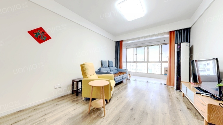 自由水岸花园二手房实景图