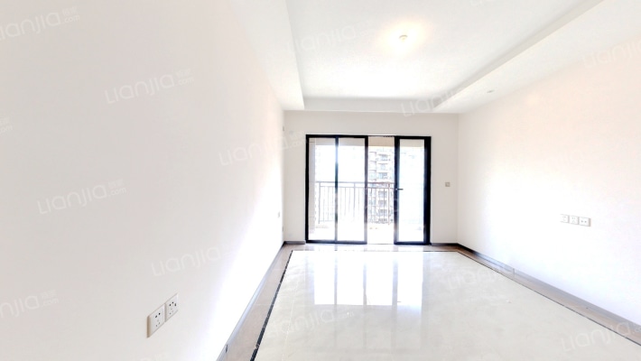 保利格外松湖二手房实景图