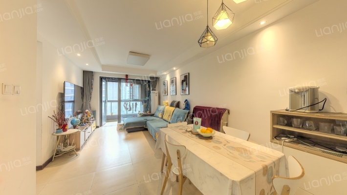 融创观澜壹号西区二手房实景图