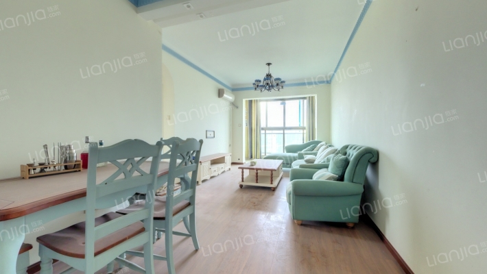 海伦国际一期二手房实景图