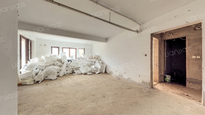 保利十二橡树庄园二手房实景图