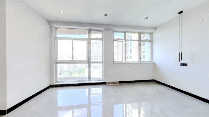 嘉汇广场二手房实景图