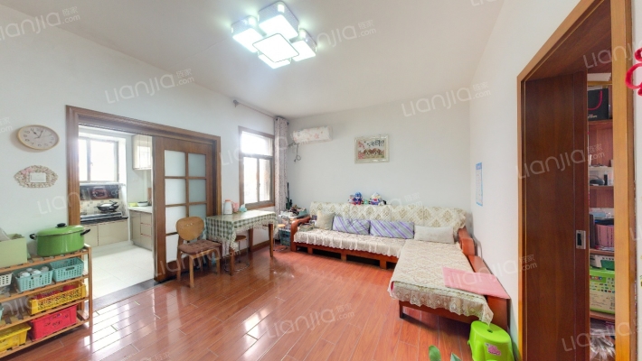 南搪宿舍二手房实景图