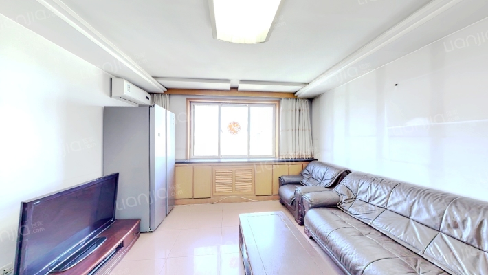 南极星二手房实景图