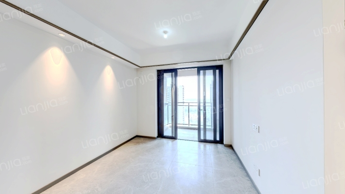 时代水畔雅苑二手房实景图