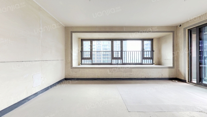 保利阅江台二手房实景图