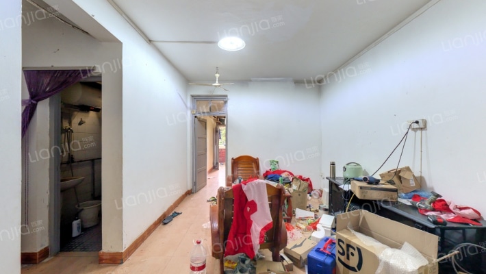 华大新村二手房实景图