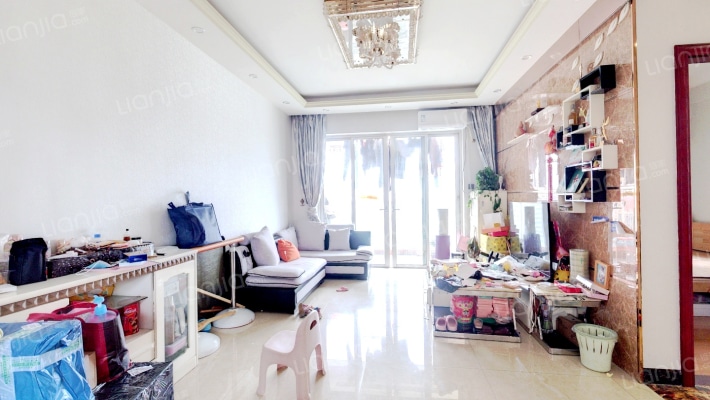 鼎盛中环银苑二手房实景图