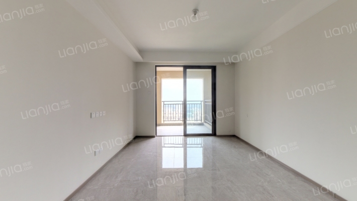 华发峰景湾二手房实景图