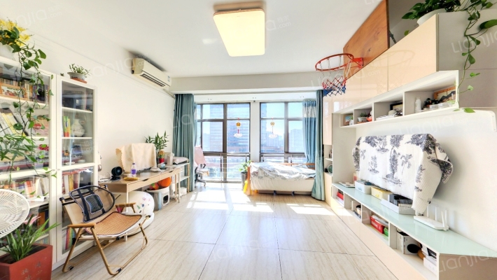 中泰国际广场二手房实景图