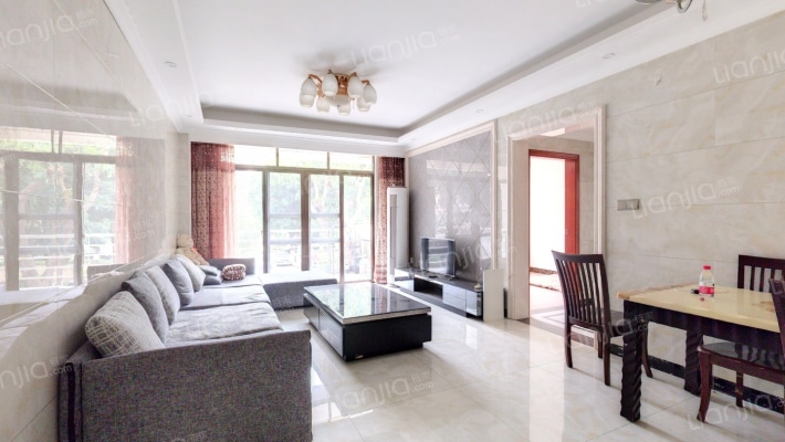 东湖花园四号小区二手房实景图