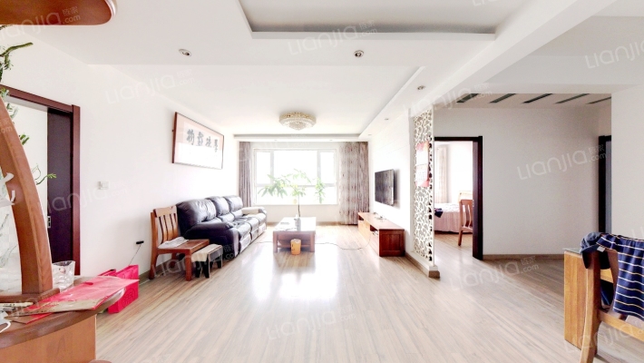 泊岸华庭二手房实景图