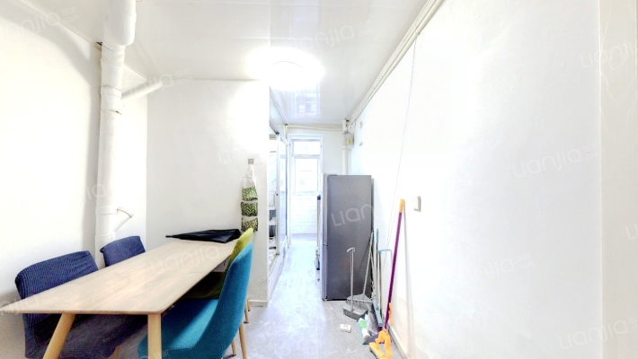 晓春社区二手房实景图