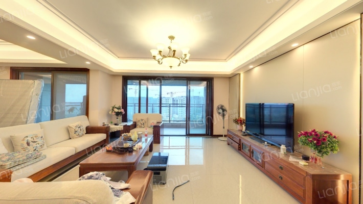 绿地新里城四期二手房实景图