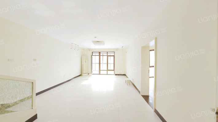 仁爱濠景庄园天景园二手房实景图