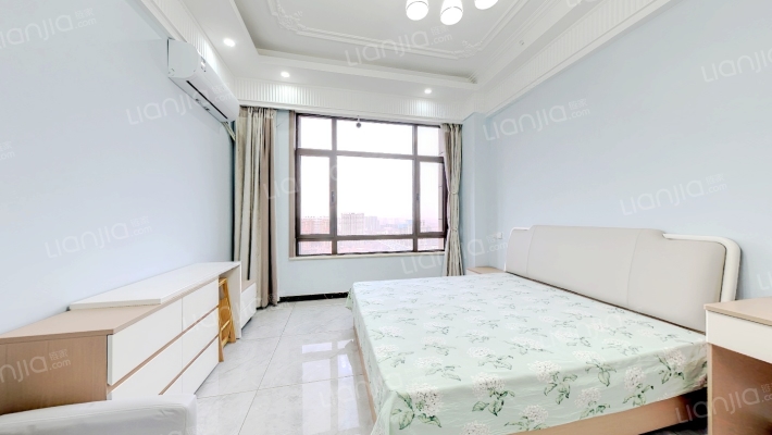 众美凤凰绿都四期二手房实景图