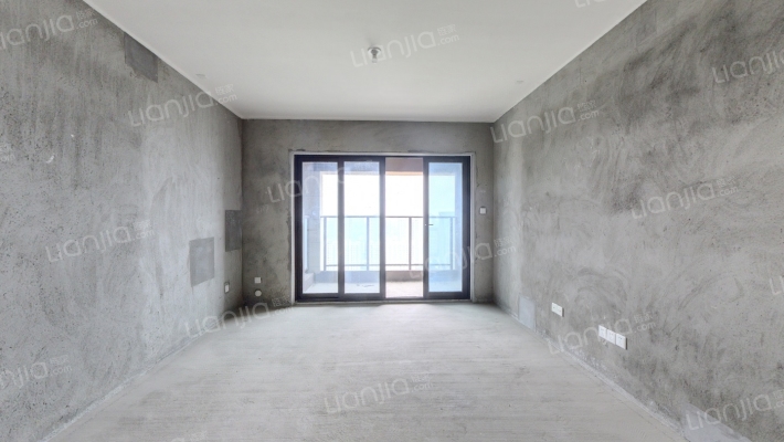 保利天汇二手房实景图