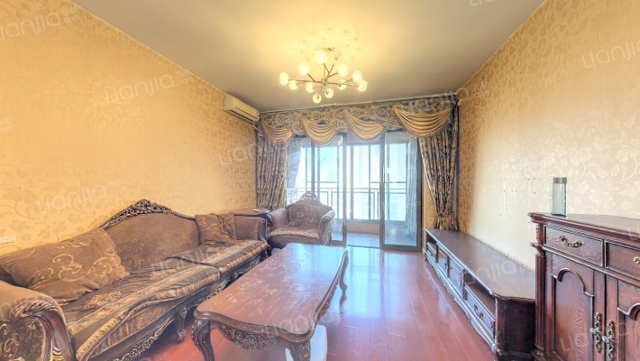 武汉天地二期A6二手房实景图