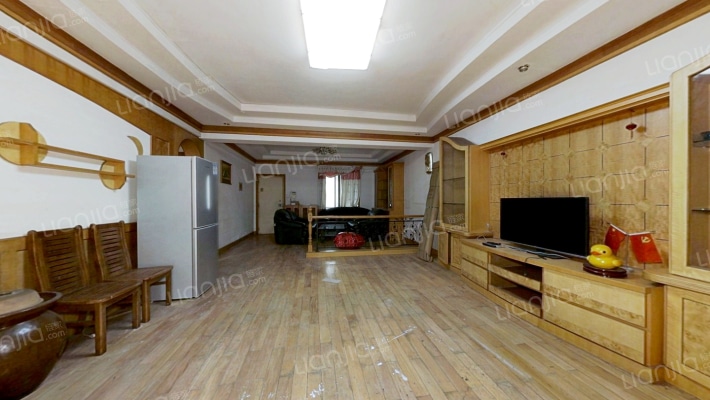 东方名园二手房实景图