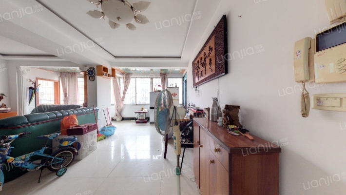 青云路81号二手房实景图