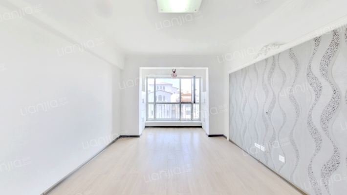 南郡·香醍雅诺二手房实景图