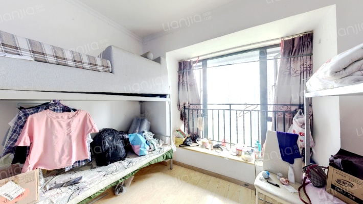 花样年美岸二手房实景图