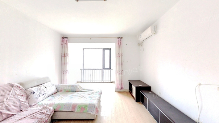 天津华侨城沁水苑二手房实景图