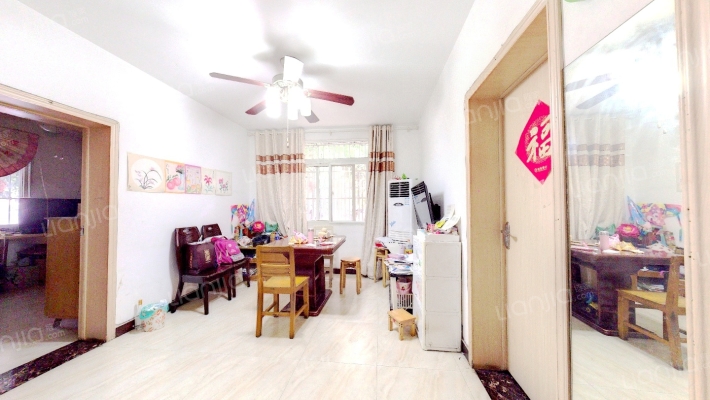 樱花园二手房实景图