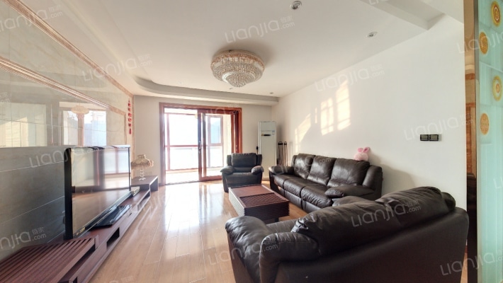 银海元隆广场A区二手房实景图