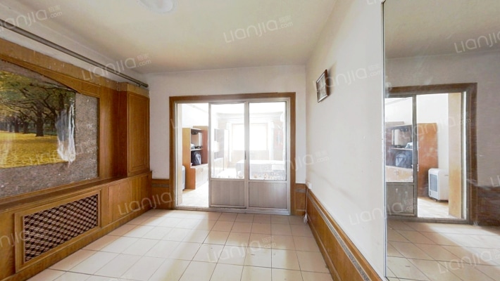 律笛里二手房实景图