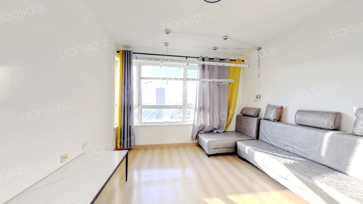 美域天成二手房实景图