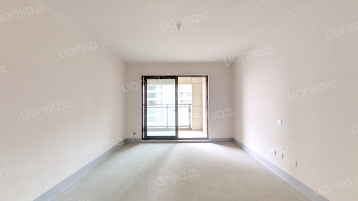 铂翠廷二手房实景图