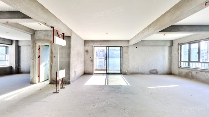 书香红墙新苑二手房实景图