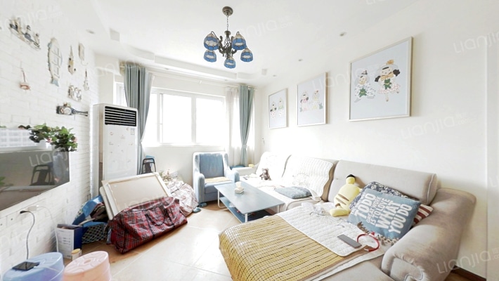 和泓四季B3区二手房实景图