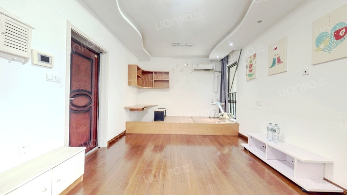 奥林清华三区二手房实景图