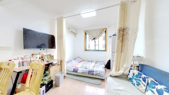 由由六村二手房实景图