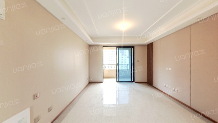 亚新美好城邦二手房实景图