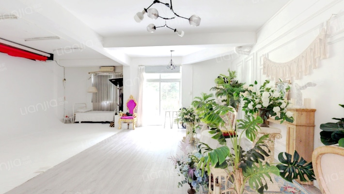 湖之滨别墅二手房实景图