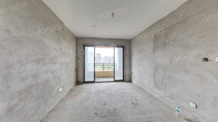 华策岭峰国际二手房实景图