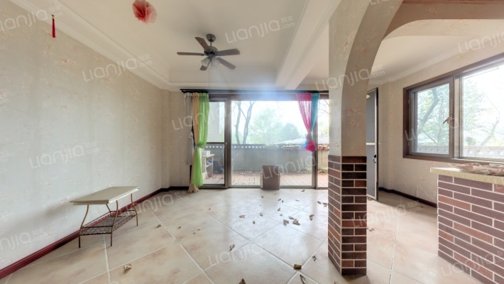 郡源山外山二手房实景图