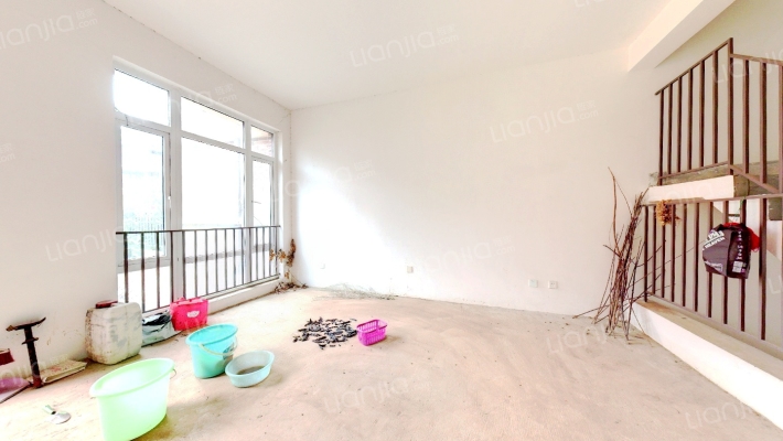 东山国际君度半山二手房实景图