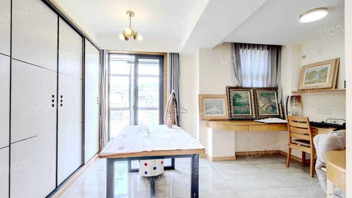 金都富春山居二手房实景图