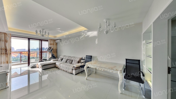 丽冠雅居二手房实景图