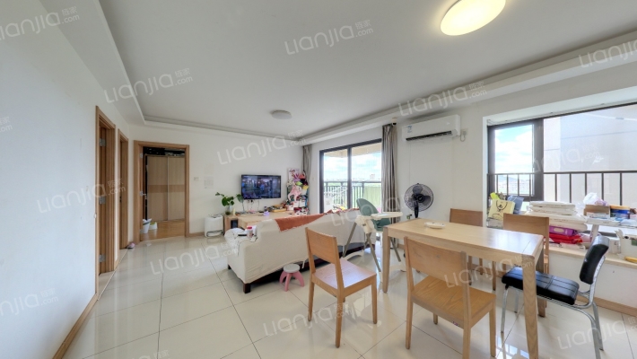 万科松湖传奇二期左岸二手房实景图